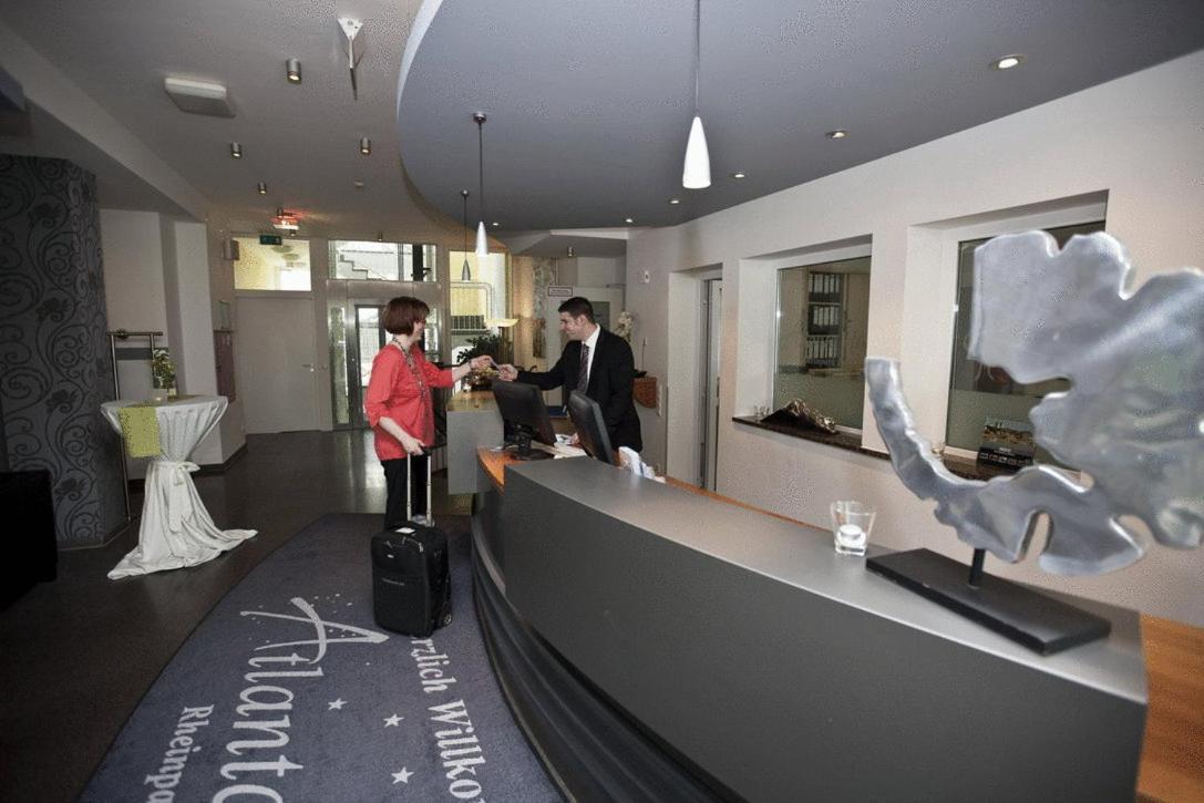 Hotel Rheinpark Рес Экстерьер фото