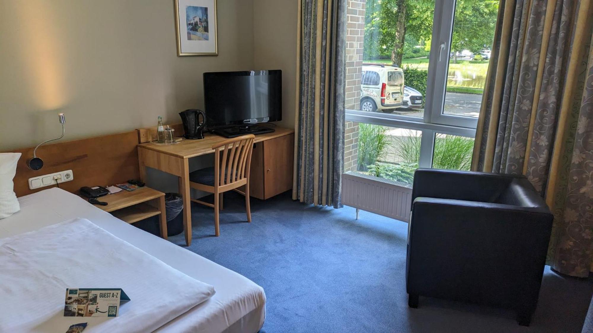 Hotel Rheinpark Рес Экстерьер фото