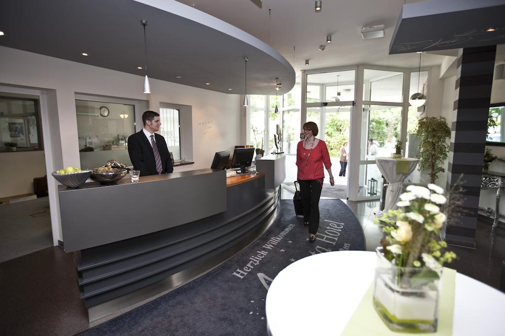 Hotel Rheinpark Рес Экстерьер фото
